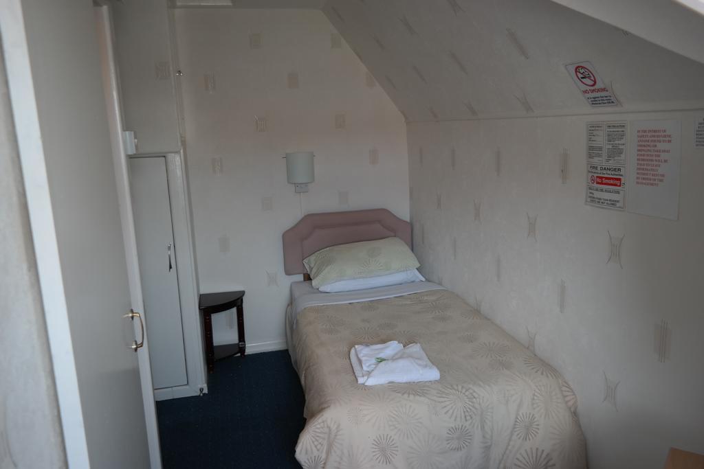 Olivers Strickley Over 35 Years Only Blackpool Kamer foto